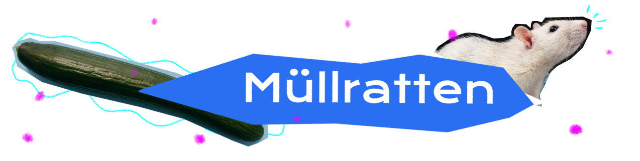 Dekoratives Element im Stil einer Collage - Die Zwischenüberschrift ”Müllratten” steht weiß vor einer unregelmäßigen, kantigen, blauen Hinterlegung. Die Hinterlegung erinnert an ein händisch ausgeschnittenes Stück Papier. Hinter der blauen Hinterlegung ist eine weitere Ebene einer weißen Form zu erkennen, sodass es wirkt als wären zwei ungleiche Papierauschnitte über einander gelegt. Links im Hintergrund ist eine ungeschnittene Gurke abgebildet. Es handelt sich um einen formgenauen Ausschnitt einer Fotografie. Die Gurke wurde mit einer welligen, hellblauen Linie umrahmt. Am rechten Rand des Hintergrundes ist ein Fotoausschnitt einer weißen Ratte im Profil, die rechts aus dem Bild schaut. An der Nase der Ratte, sind vier kurze hellblaue Linien gezeichnet, die in einem comic-haften Stil ein Quieken der Ratte andeuten. Über die gesamte Breite wurden vereinzelt mit einem digitalen Zeichen-Tool kleine pinke Punkte gemalt.